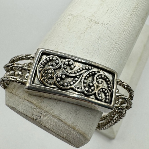 Napier silver plated mixed multiple chain bracelet with foldover clasp signed - Picture 12 of 12